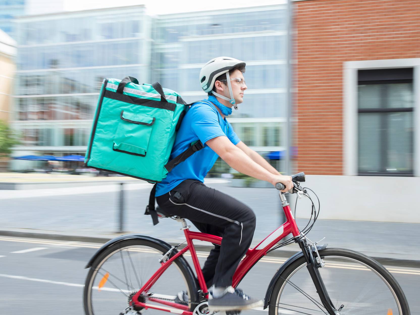 food delivery tra i trend dei consumi indicati come idee di investimento da Robeco