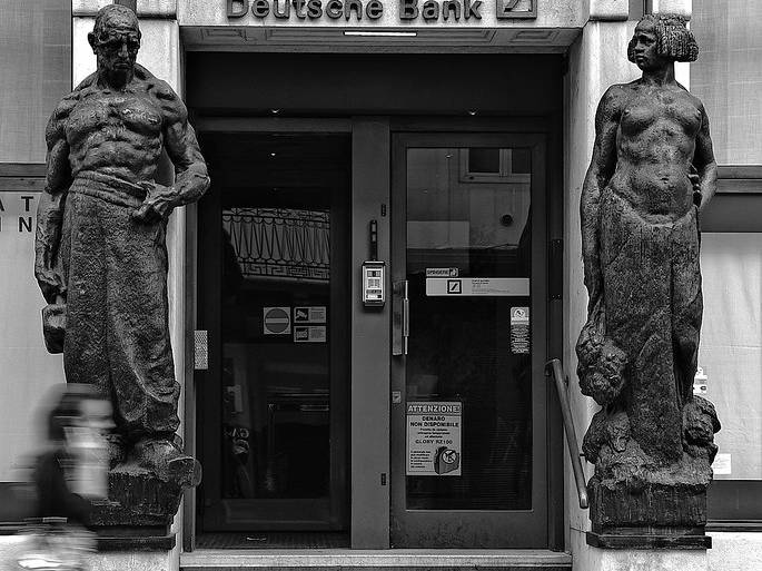Deutsche Bank via roma